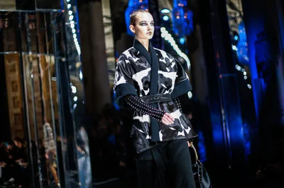 Look 27